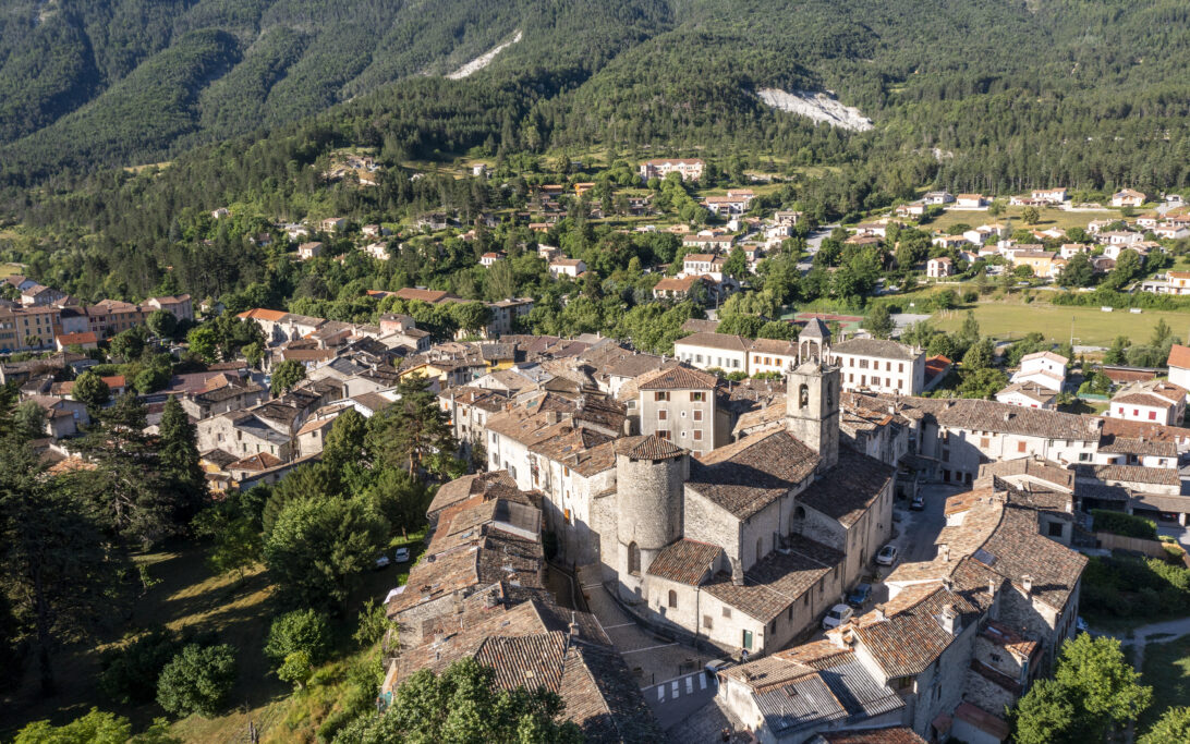 Vue du village d'Annot (04)